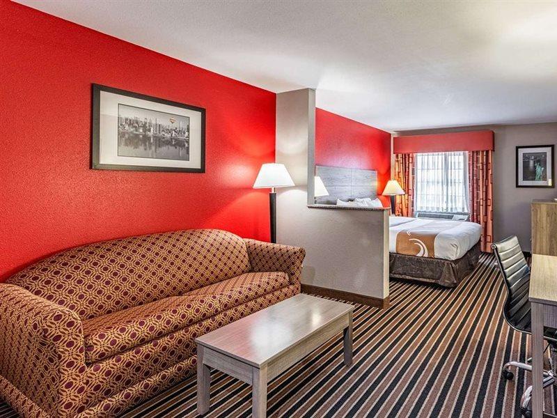 Quality Suites I-44 Tulsa Extérieur photo
