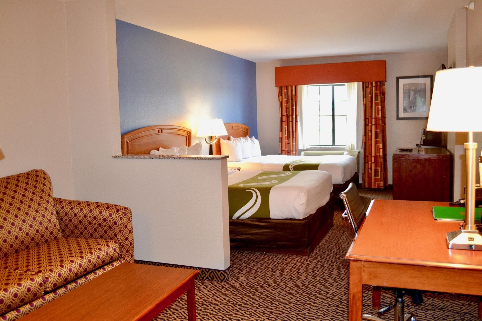 Quality Suites I-44 Tulsa Extérieur photo
