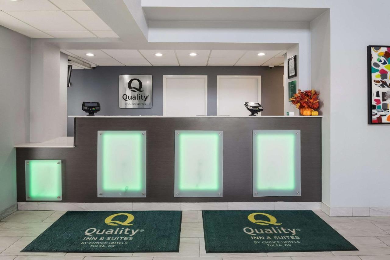 Quality Suites I-44 Tulsa Extérieur photo