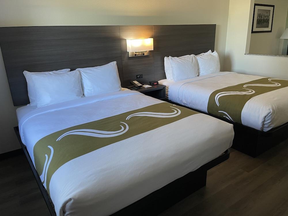 Quality Suites I-44 Tulsa Extérieur photo
